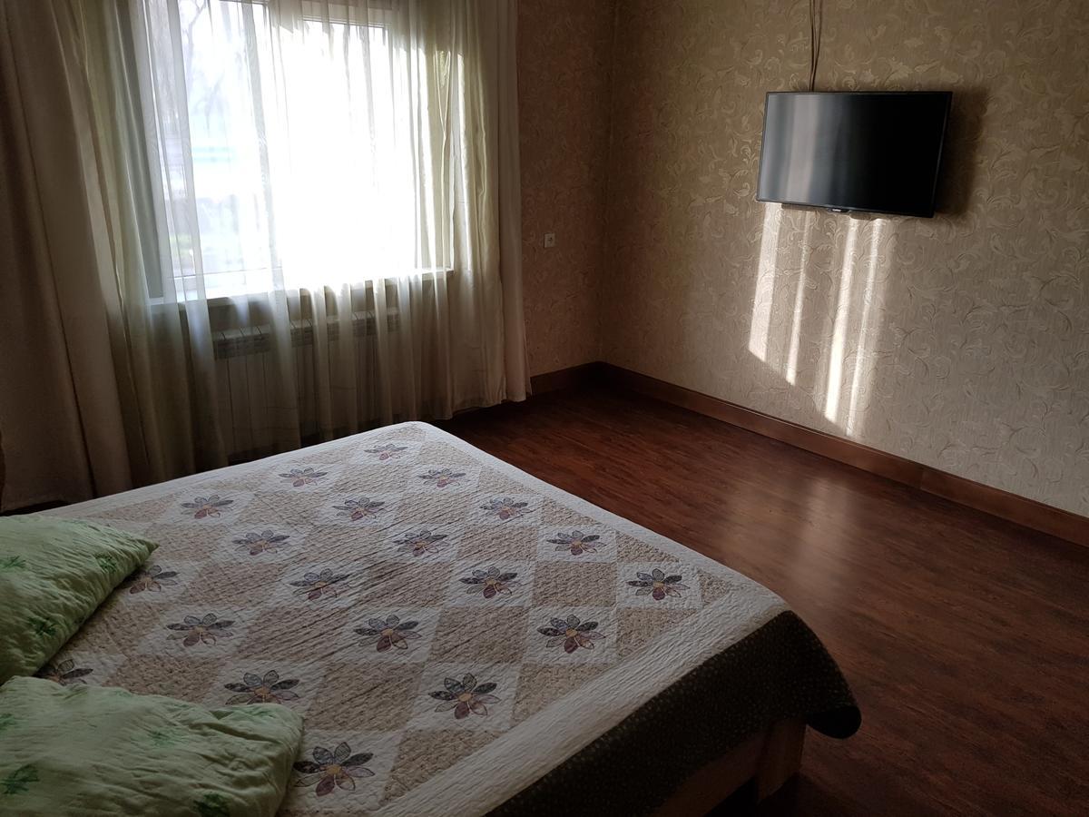Mini Hotel Leila Алматы Экстерьер фото