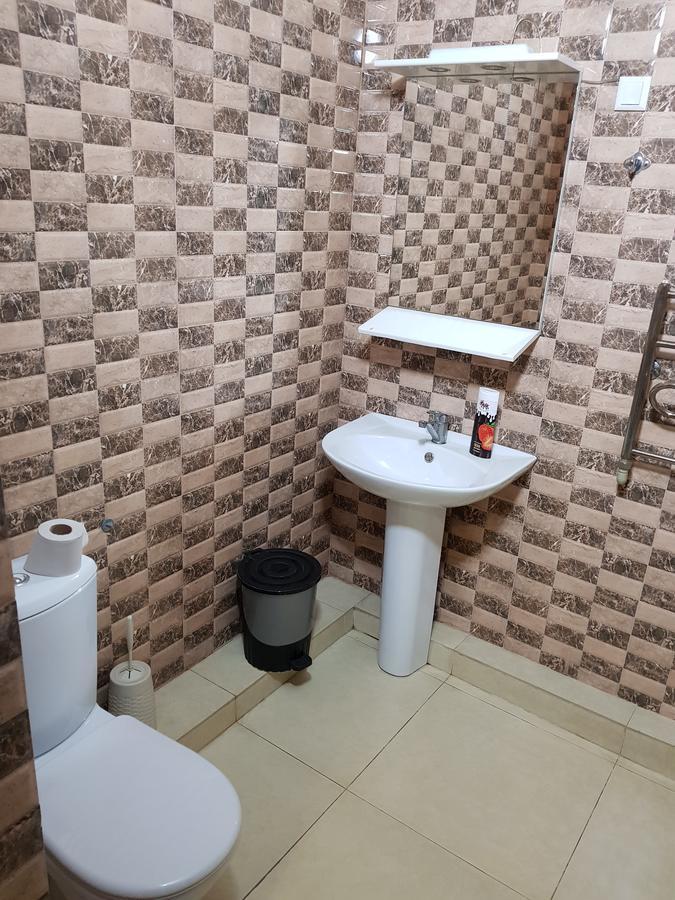 Mini Hotel Leila Алматы Экстерьер фото